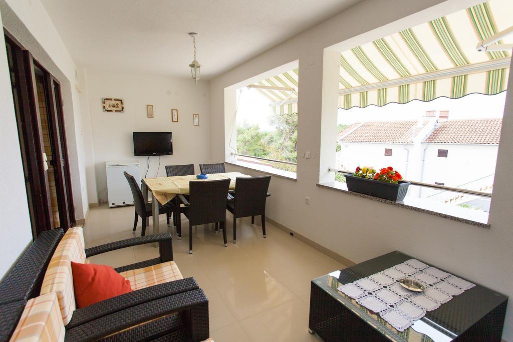 Apartman Kondic Omisalj Omišalj Quarto foto
