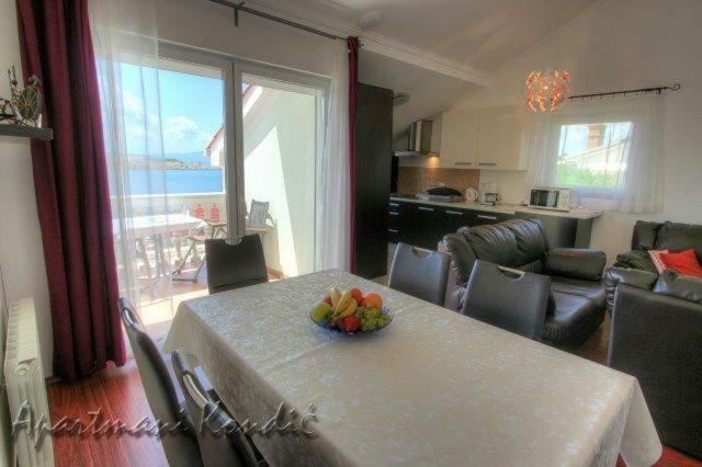 Apartman Kondic Omisalj Omišalj Exterior foto